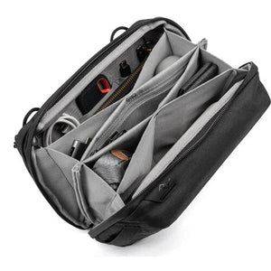 Peak Design Travel Tech Pouch (2L, Black) at PROCAM | procam.com