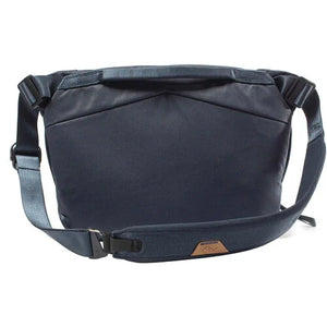 Peak Design Everyday Sling v2 (6L, Midnight) at PROCAM | procam.com