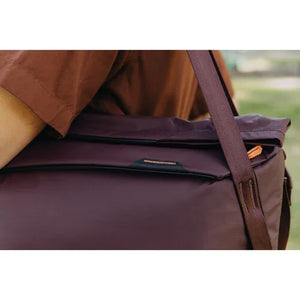 Peak Design Everyday Tote v3 (15L, Eclipse) at PROCAM | procam.com