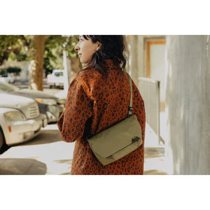 Peak Design Field Pouch v3 (Kelp) at PROCAM | procam.com