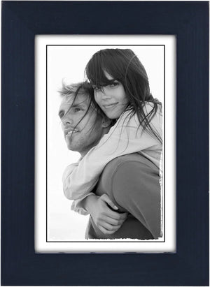 Malden Linear Wood 4X6 Blue Picture Frame at PROCAM | procam.com