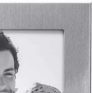 Malden Modern Metals 5 x 7 Frame (Matte Silver) at PROCAM | procam.com