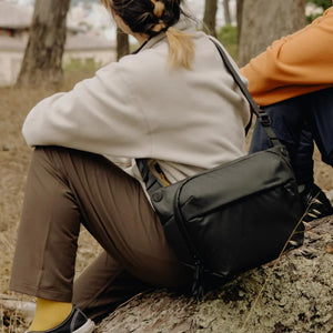 Peak Design Everyday Sling v2 (6L, Black) at PROCAM | procam.com