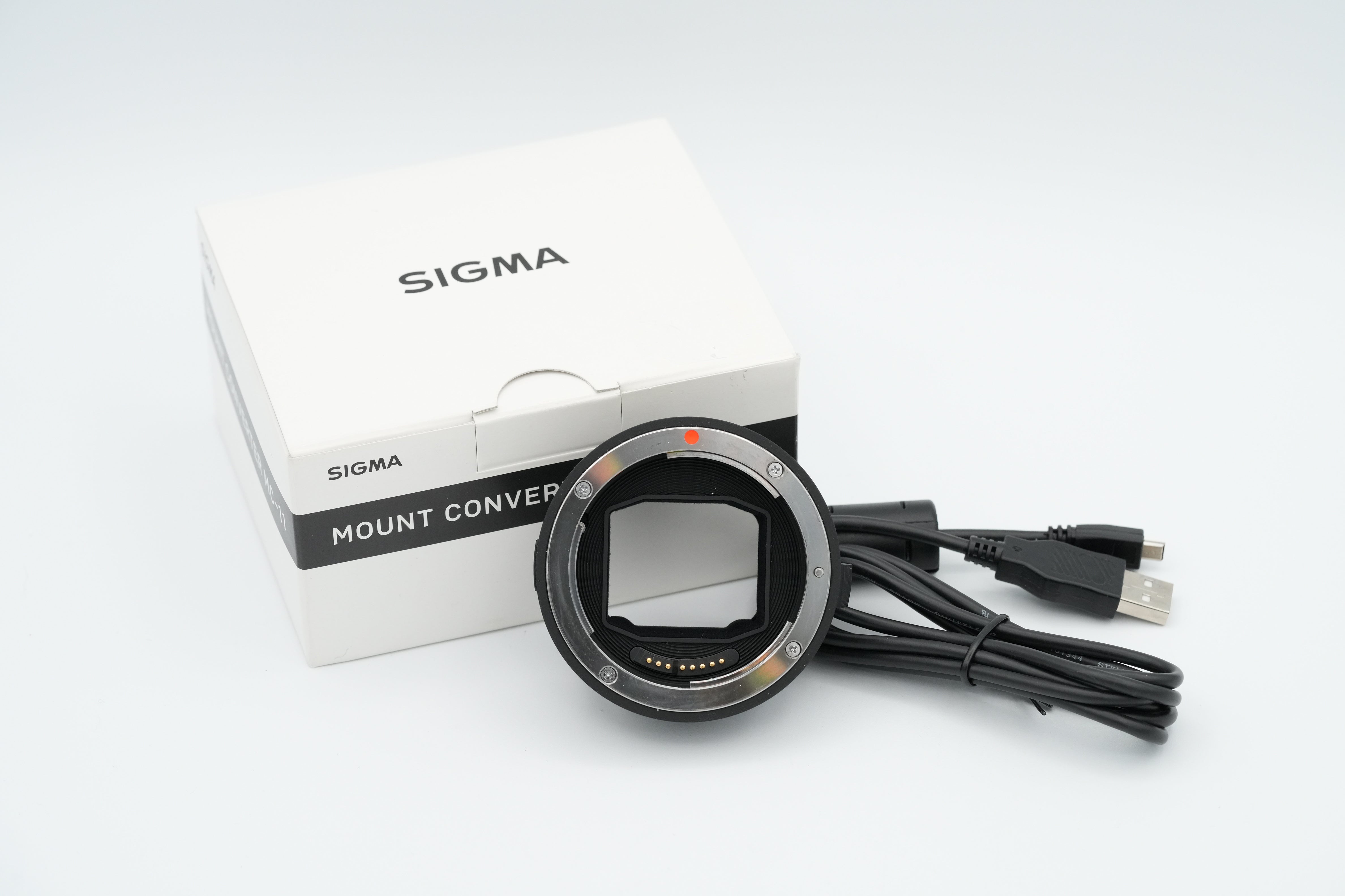 USED * Sigma MC-11 Lens Mount Converter - Canon EF to Sony E-Mount 