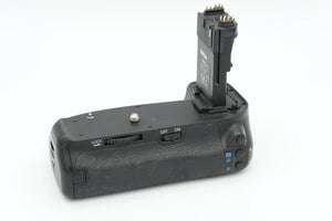 * USED * Vivitar Battery grip for Canon 70D/80D at PROCAM | procam.com