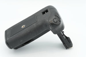 * USED * Vivitar Battery grip for Canon 70D/80D at PROCAM | procam.com