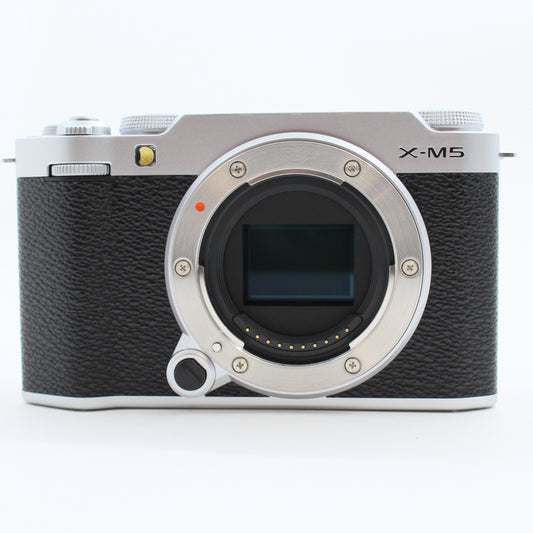 * OPEN BOX GOOD * Fujifilm X-M5 Mirrorless Camera with XC 15-45mm f/3.5-5.6 Lens (Silver)