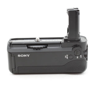 * OPEN BOX EXCELLENT * Sony Vertical Battery Grip for Alpha a7 or a7R Digital Camera (Black) at PROCAM | procam.com