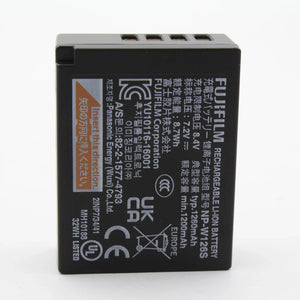 * OPEN BOX GOOD * Fujifilm X100VI Digital Camera (Black) at PROCAM | procam.com