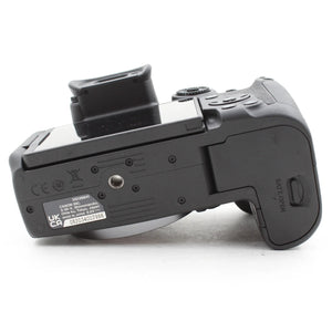 * OPEN BOX EXCELLENT * Canon EOS R7 Mirrorless Camera with 18-45mm Lens Content Creator Kit at PROCAM | procam.com