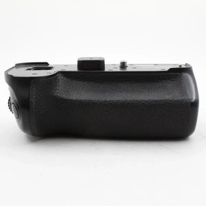 * USED * Panasonic DMW-BGG9 Battery Grip For Lumix DC-G9 at PROCAM | procam.com