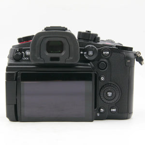 * OPEN BOX EXCELLENT * Panasonic Lumix GH6 Mirrorless Camera with 12-60mm f/2.8-4.0 Leica Lens at PROCAM | procam.com