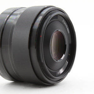 * OPEN BOX EXCELLENT * Sony E 35mm f/1.8 OSS Lens at PROCAM | procam.com