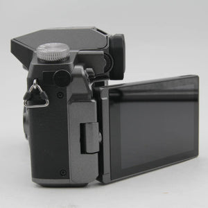 * OPEN BOX GOOD * Panasonic Lumix DMC-G7 Mirrorless Micro Four Thirds Digital Camera with 14-42mm Lens (Silver) at PROCAM | procam.com