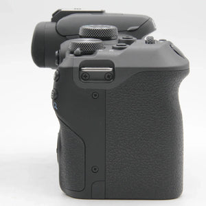 * OPEN BOX EXCELLENT * Canon EOS R10 Mirrorless Digital Camera with 18-45mm f/4.5-6.3 IS STM Lens at PROCAM | procam.com