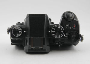 * OPEN BOX EXCELLENT * Panasonic Lumix DMC-G85 Mirrorless Micro Four Thirds Digital Camera with 12-60mm Lens at PROCAM | procam.com