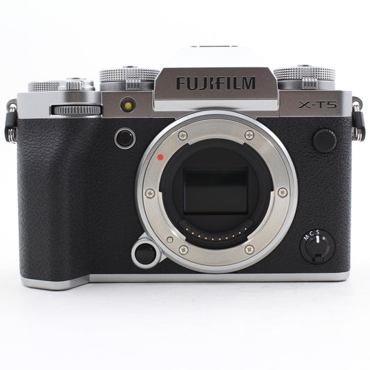 * OPEN BOX EXCELLENT * Fujifilm X-T5 Mirrorless Camera (Silver)
