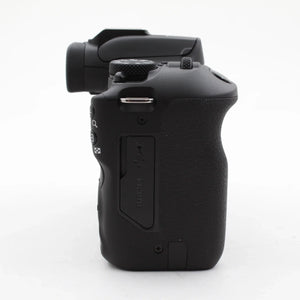 * OPEN BOX EXCELLENT * Canon EOS R100 Mirrorless Camera with RF-S 18-45mm f/4.5-6.3 IS STM Lens and RF-S 55-210mm f/5-7.1 IS STM Lens Kit at PROCAM | procam.com