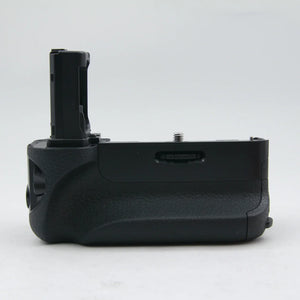 * OPEN BOX GOOD * Sony Vertical Battery Grip for Alpha a7 or a7R Digital Camera (Black) at PROCAM | procam.com