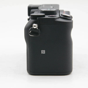 * OPEN BOX GOOD * Sony Alpha a7C Mirrorless Digital Camera with FE 28-60mm f/4-5.6 Lens (Black) at PROCAM | procam.com