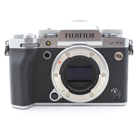 * USED * FUJIFILM X-T5 Mirrorless Camera Body Only (Silver) Boxed SHUTTER 10656