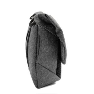 Peak Design Field Pouch v2 (Charcoal) at PROCAM | procam.com