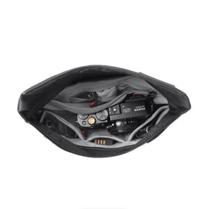 Peak Design Field Pouch v2 (Black) at PROCAM | procam.com