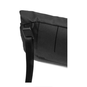 Peak Design Field Pouch v2 (Black) at PROCAM | procam.com