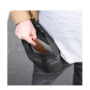 Peak Design Field Pouch v2 (Black) at PROCAM | procam.com