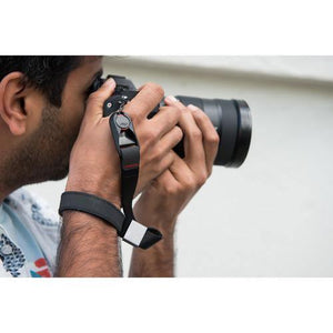 Peak Design Cuff Wrist Strap (Charcoal) at PROCAM | procam.com