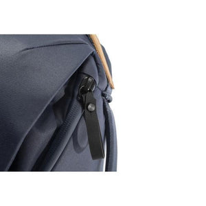 Peak Design Everyday Backpack v2 (20L, Midnight) at PROCAM | procam.com
