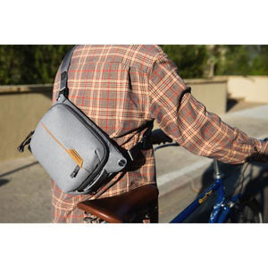 Peak Design Everyday Sling v2 (3L, Ash) at PROCAM | procam.com