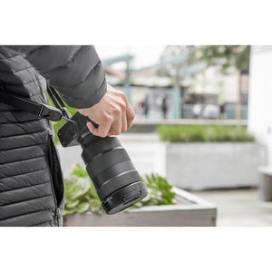 Peak Design Leash Camera Strap (Charcoal) at PROCAM | procam.com