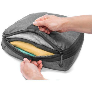Peak Design Packing Cube (Medium, Charcoal) at PROCAM | procam.com