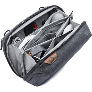 Peak Design Travel Tech 2L Pouch (Charcoal) at PROCAM | procam.com