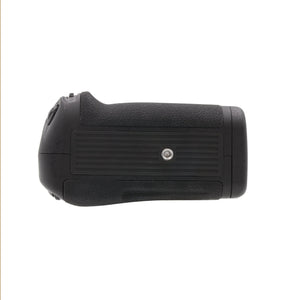 ProMaster Battery Grip for Nikon D500 at PROCAM | procam.com