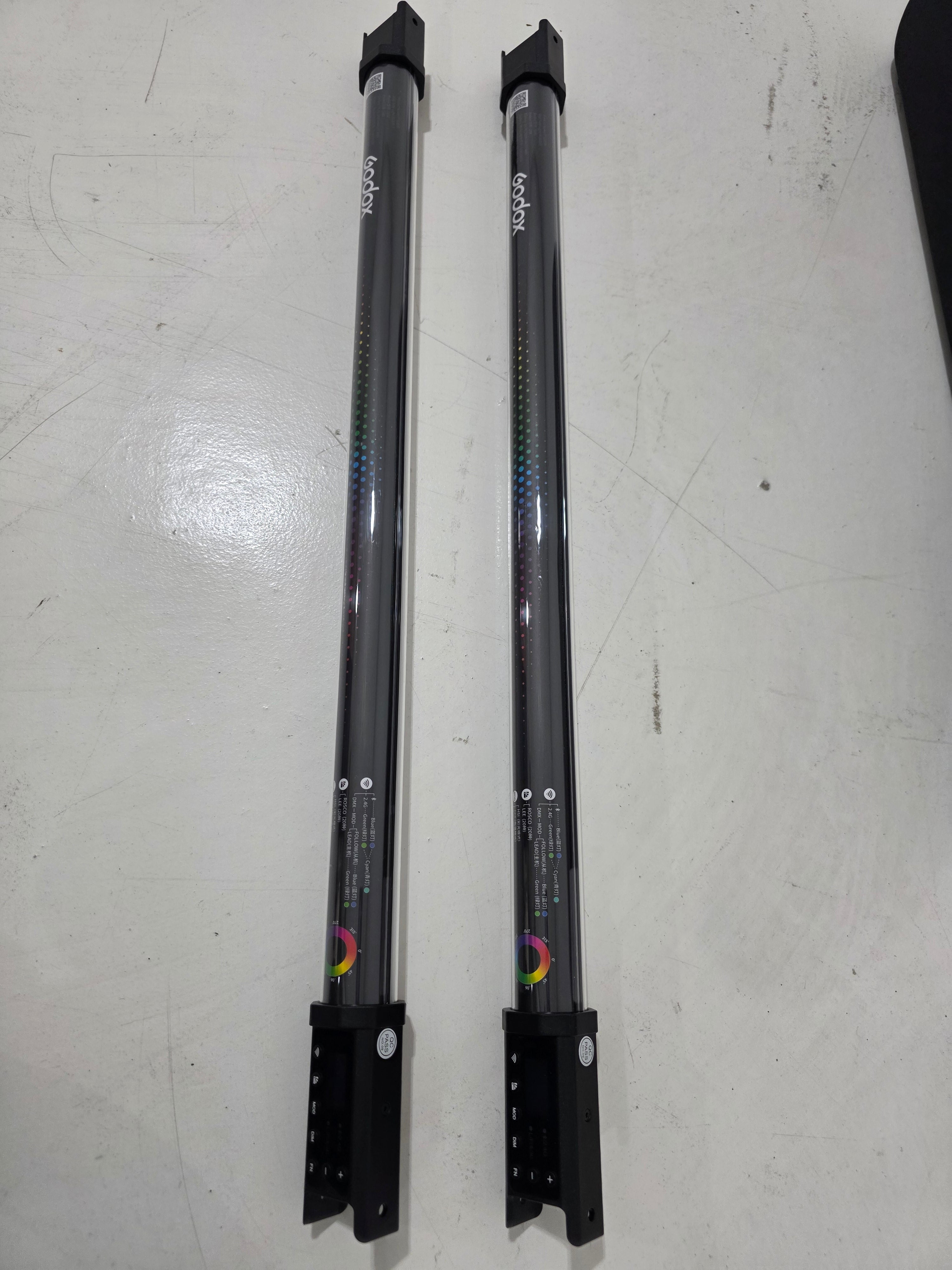 * OPEN BOX GOOD * Godox TL60 Tube Light 2-Light Kit