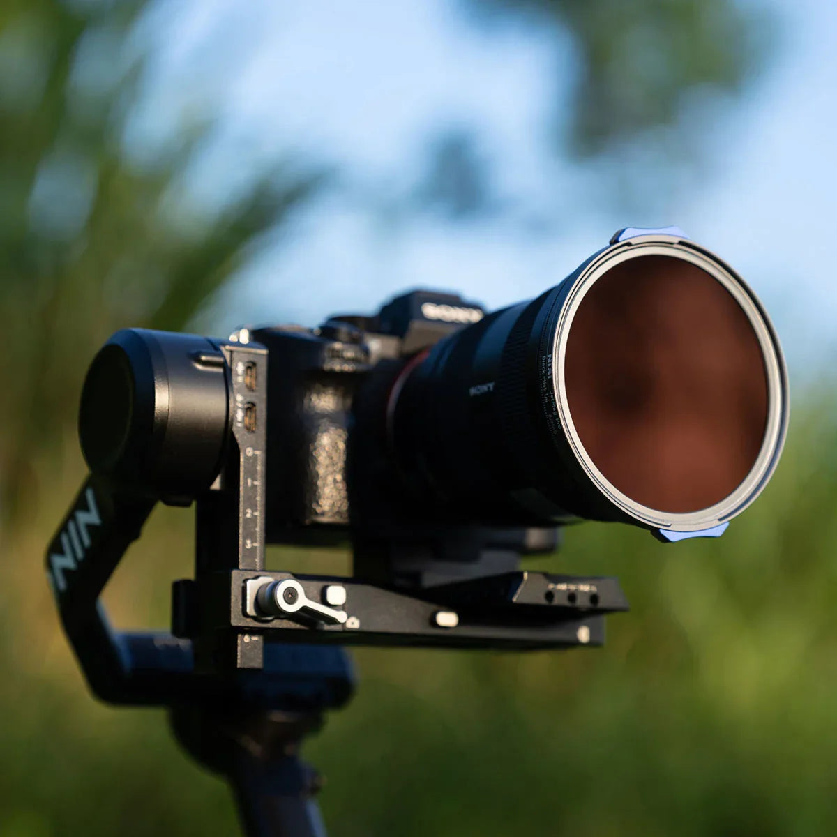 NiSi JetMag Pro 82MAG Black Mist Filter (82mm, Grade 1/4) at PROCAM | procam.com