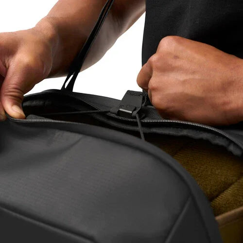 Nomatic McKinnon Camera Messenger Bag (13L) at PROCAM | procam.com