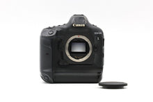* USED * Canon EOS 1D X 18.1MP Digital SLR Camera Body Only