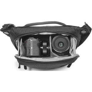 Peak Design Everyday Sling v2 (Black, 3L) at PROCAM | procam.com