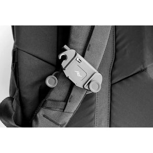 Peak Design Everyday Backpack v2 (20L, Charcoal) at PROCAM | procam.com