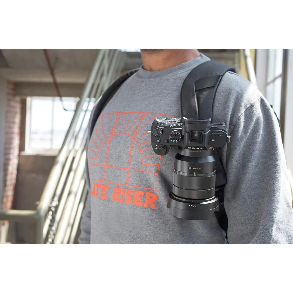 Peak Design Everyday Backpack v2 (20L, Charcoal) at PROCAM | procam.com