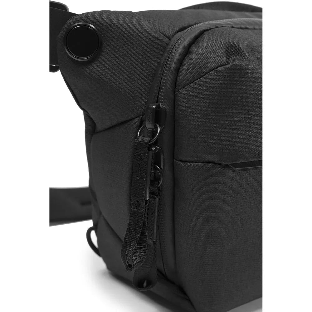 Peak Design Everyday Sling v2 (Black, 3L) at PROCAM | procam.com