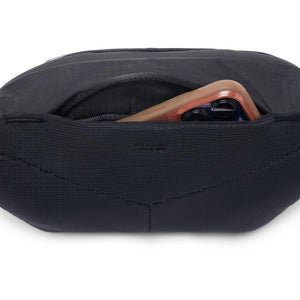 Peak Design Outdoor Sling (Black, 2L) at PROCAM | procam.com