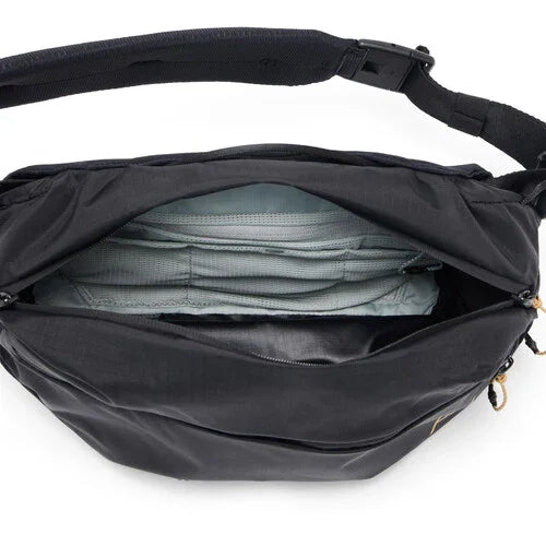 Peak Design Outdoor Sling (Black, 7L) at PROCAM | procam.com