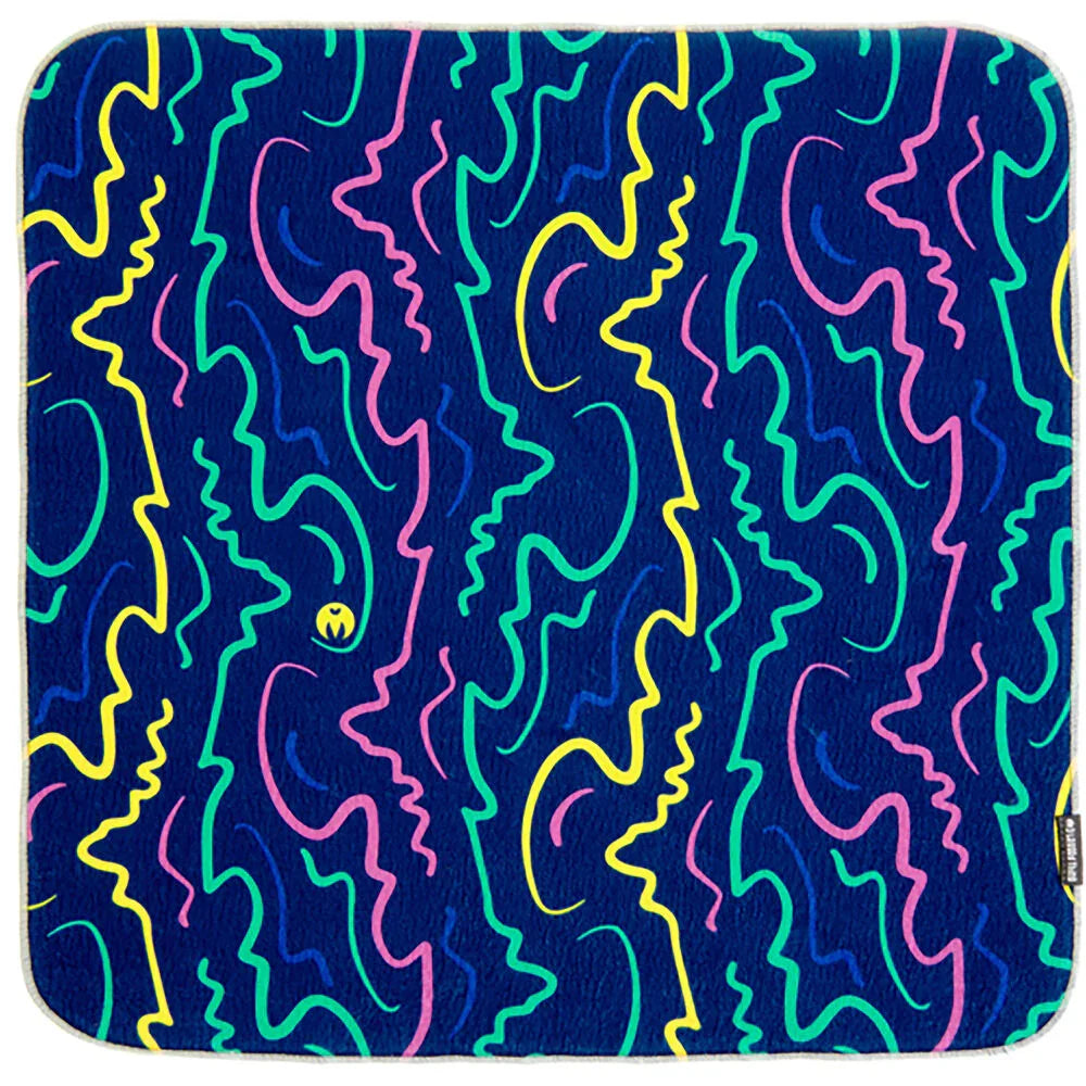 3 Legged Thing Wrapz - 24 x 24" (Bus Seat Squiggles) at PROCAM | procam.com
