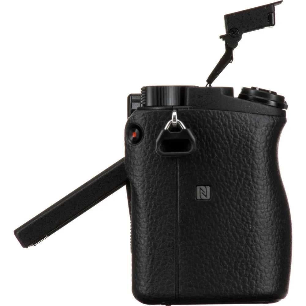 Sony a6400 Mirrorless Camera with PZ 16-50mm f/3.5-5.6 II Lens at PROCAM | procam.com