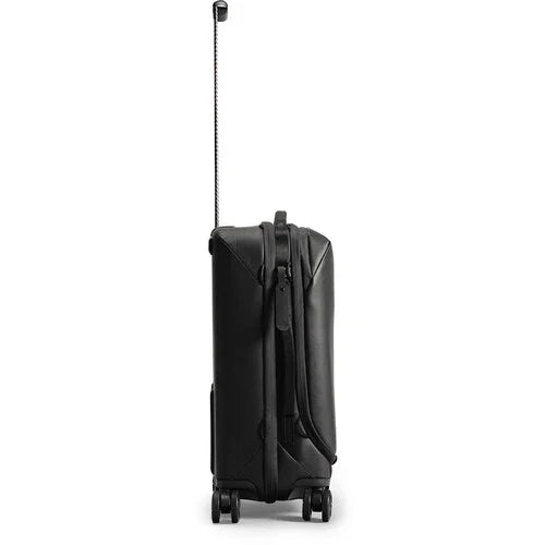 Peak Design Roller Pro Carry-On (Black) at PROCAM | procam.com