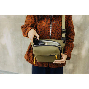 Peak Design Everyday Sling v3 (Kelp, 3L) at PROCAM | procam.com